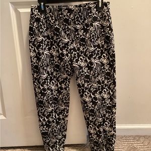 Zac and Rachel womens Pull On Capri